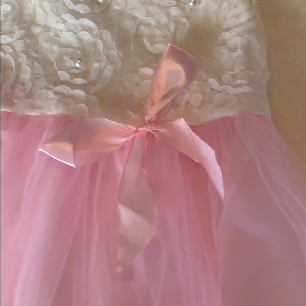 Dress - Picture 3 of 6